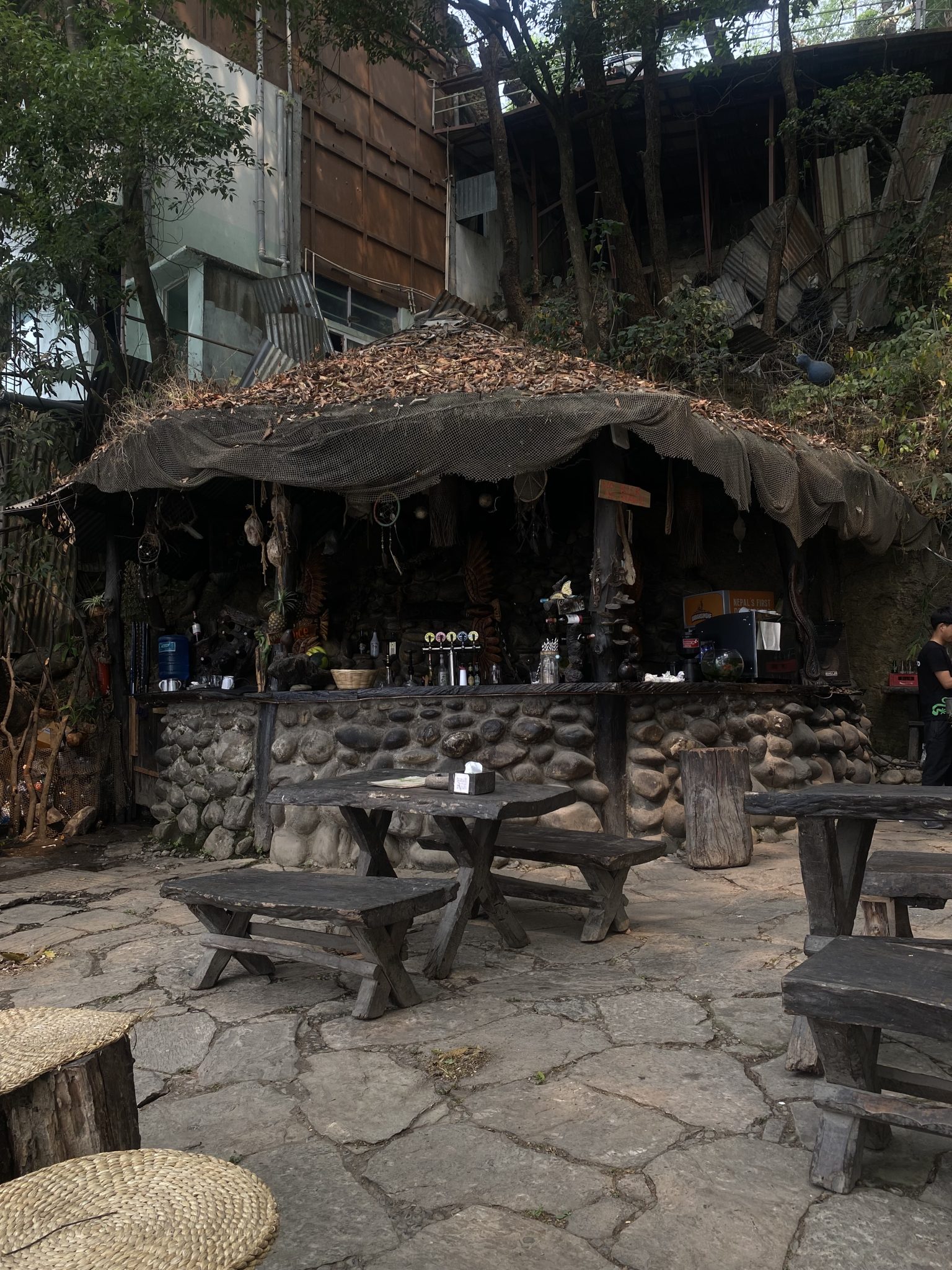 Как выбрать поставщика травертина в Москве и МО